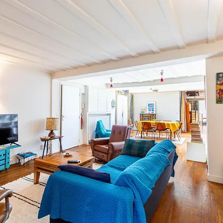 Appartamento Guestready - Spacious Retreat Near Buttes-chaumont Parigi